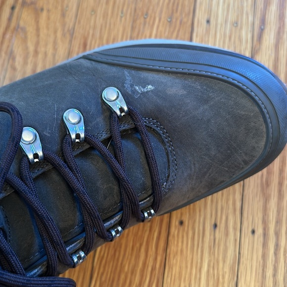 Uggs Men’s Olivert slate boot - Picture 2 of 9